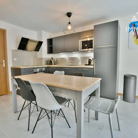Standing Pres Centre, 4 Pers, Vue Aravis, Balcon, Equipe - Fr-1-391-117 * Le Grand-Bornand