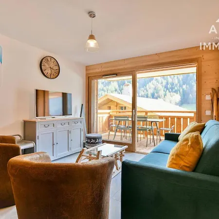 Standing Pres Centre, 4 Pers, Vue Aravis, Balcon, Equipe - Fr-1-391-117 Le Grand-Bornand