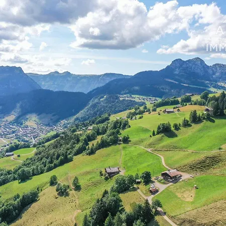 Standing Pres Centre, 4 Pers, Vue Aravis, Balcon, Equipe - Fr-1-391-117 Apartment